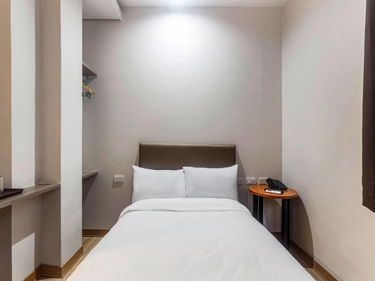 Airo Hotel Manila Ngoại thất bức ảnh