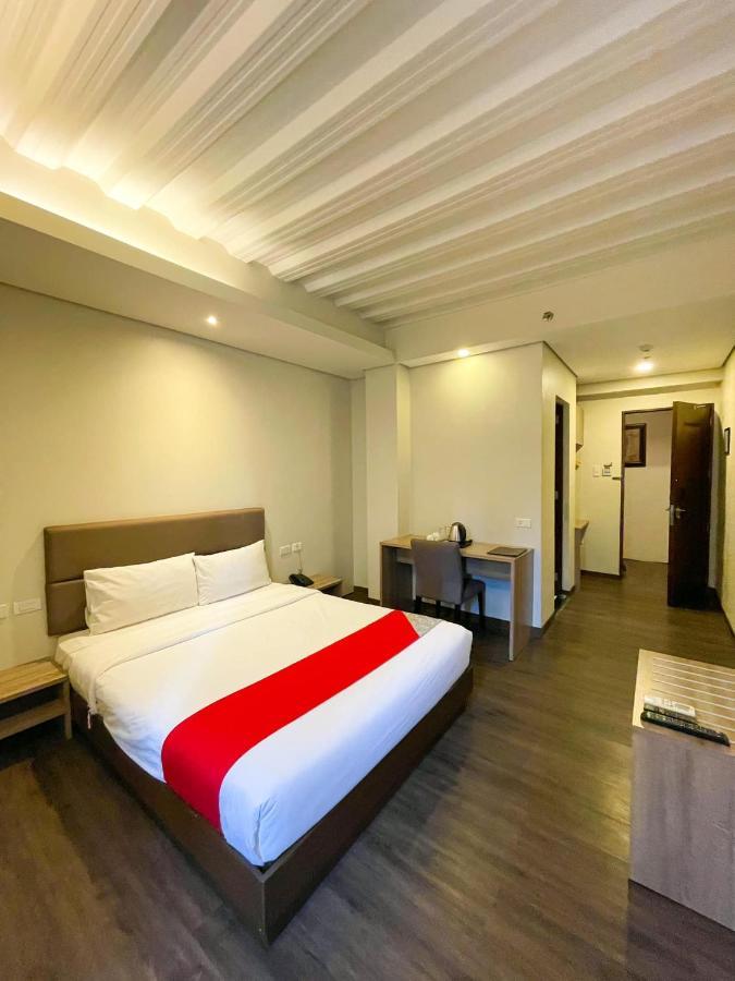 Airo Hotel Manila Ngoại thất bức ảnh